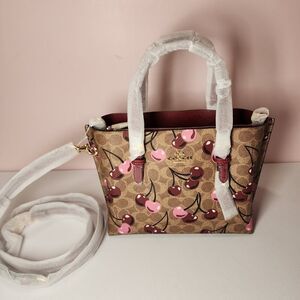 NWT Coach CZ772 Mollie Tote Bag 25 In Signature Canvas With Cherry Print